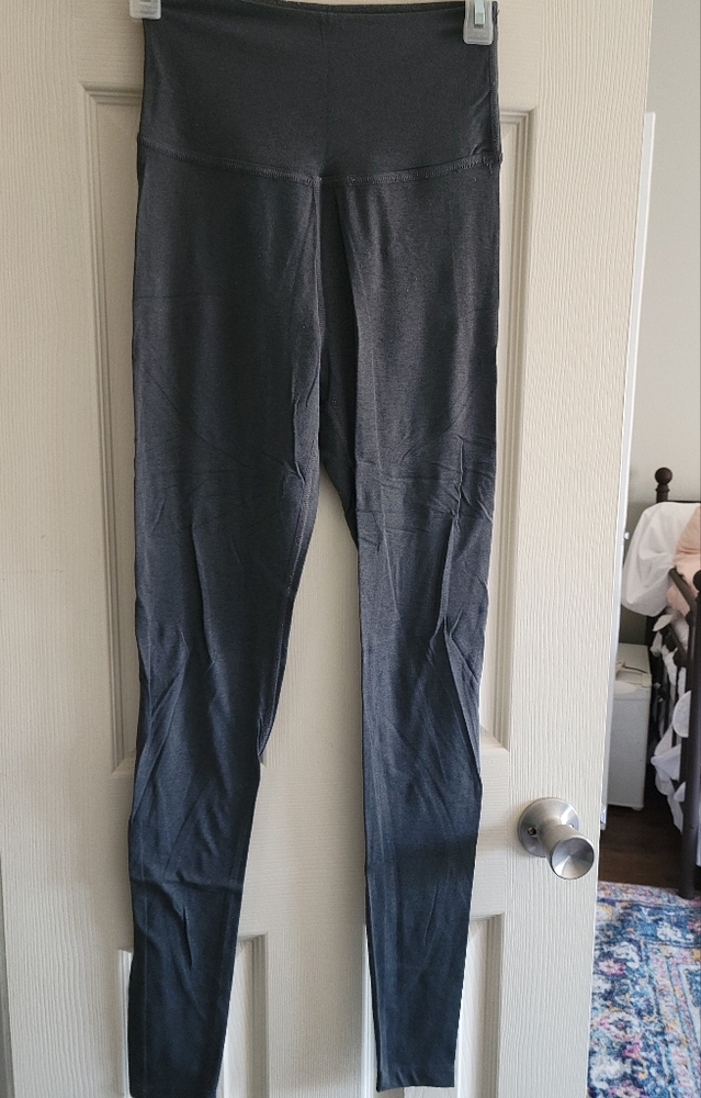 Beyond Yoga Gray Leggings Size M